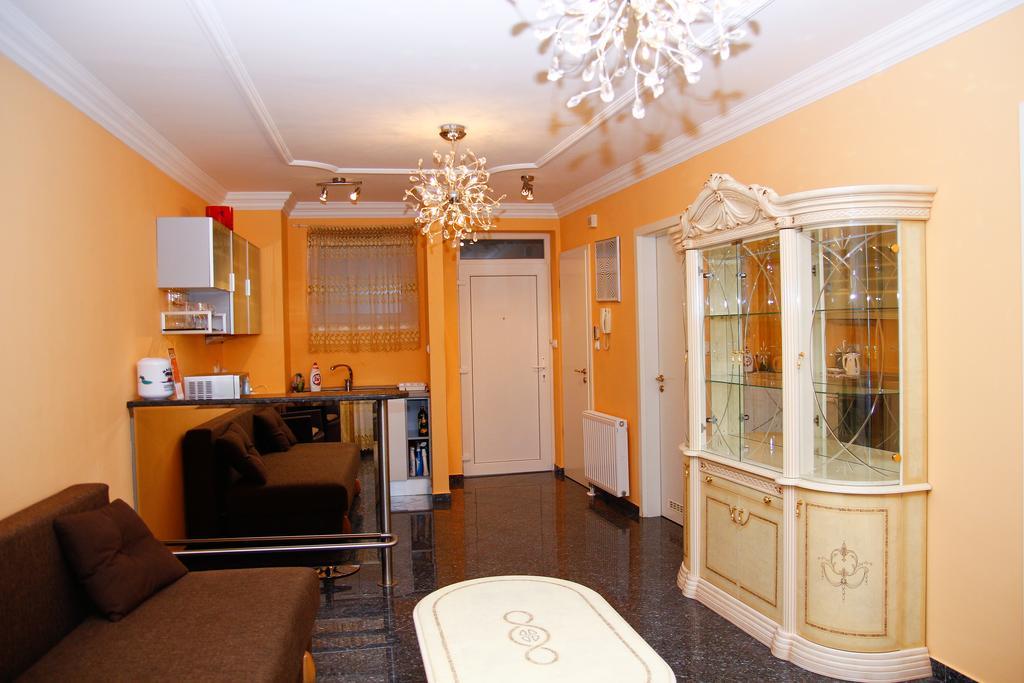 Club 218 Wellness Petra Apartman Siofok Exterior photo