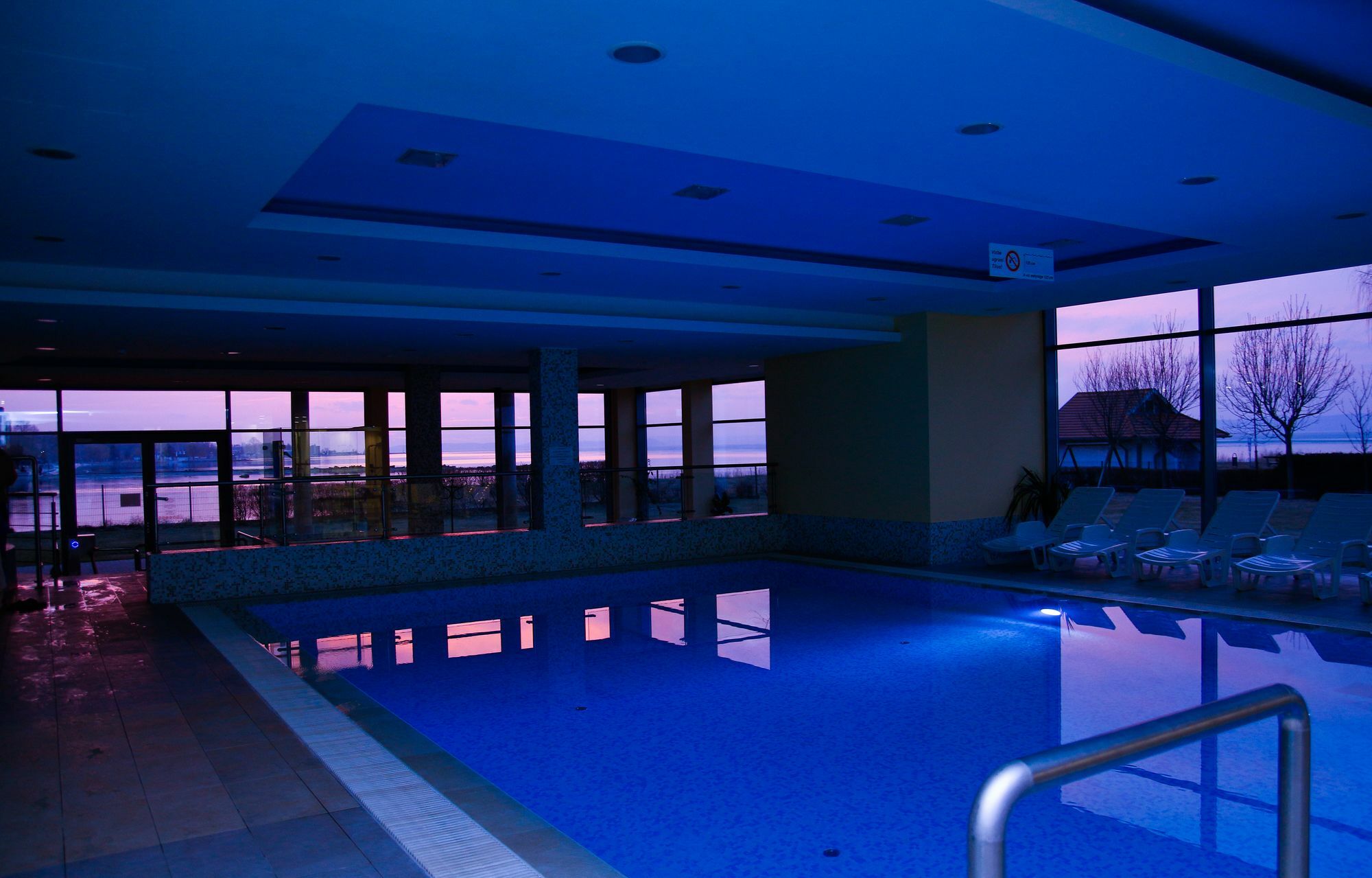 Club 218 Wellness Petra Apartman Siofok Exterior photo